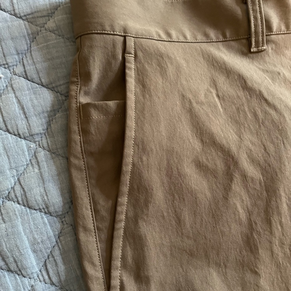 lululemon athletica Men's Khaki Chinos - Picture 3 of 11
